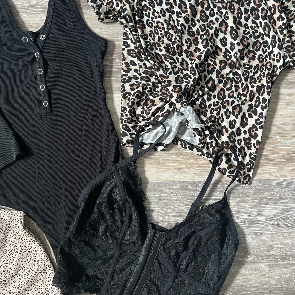 5 Piece Top Bundle - image 3